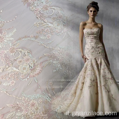 Tessuto per abiti da sposa in rilievo lavorato a mano di colore chiaro